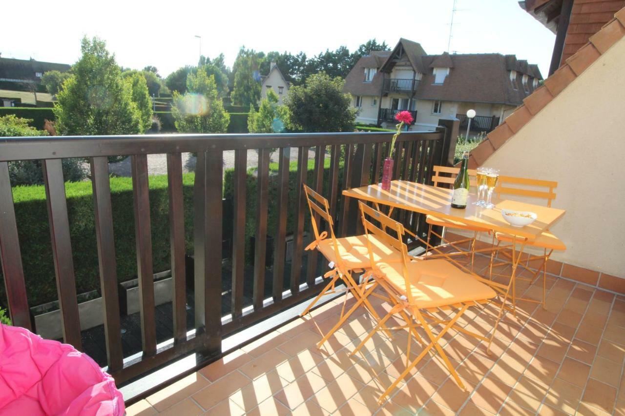 Cadre Exceptionnel: Duplex Classe 4**** Tennis, Piscine, Parking, Linge Inclus, Wifi, Materiel Bebe, Proximite Centre Deauville Exterior foto