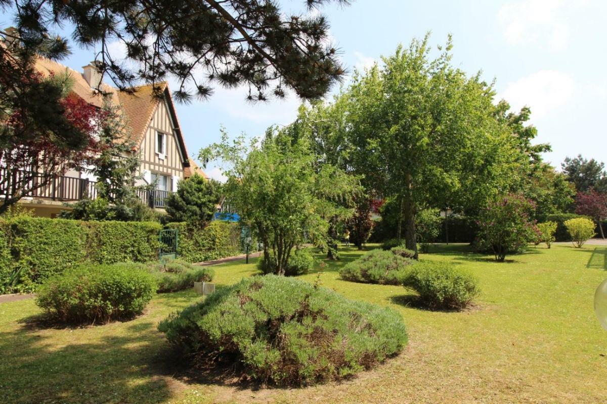 Cadre Exceptionnel: Duplex Classe 4**** Tennis, Piscine, Parking, Linge Inclus, Wifi, Materiel Bebe, Proximite Centre Deauville Exterior foto